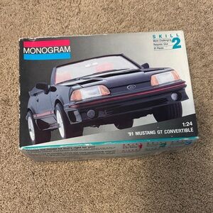 Monogram Black '91 Mustang GT Convertible Model Kit